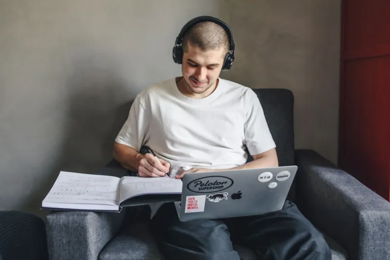 Film School on a Budget of Zero: The Broke Filmmakers Streaming Their Way to a Visual Education